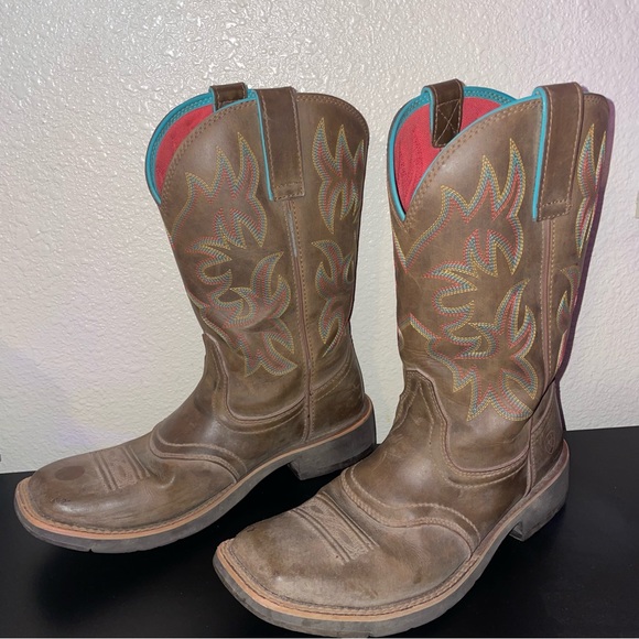 Ariat Shoes - Ariat Square Toe Cowboy boots